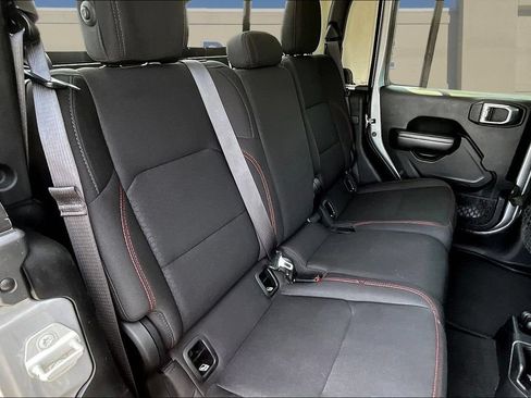 Used 2020 Jeep Gladiator Rubicon AWD/4WD image 27