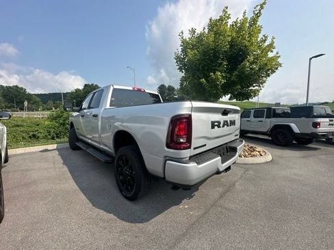 Used 2026 RAM 2500 Big Horn AWD/4WD image 33