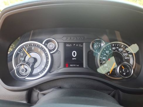 Used 2019 RAM 1500 Big Horn AWD/4WD image 17