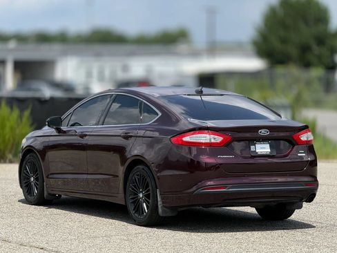 Used 2013 Ford Fusion SE FWD image 10