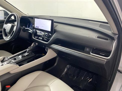 Used 2025 Toyota Grand Highlander FWD image 34