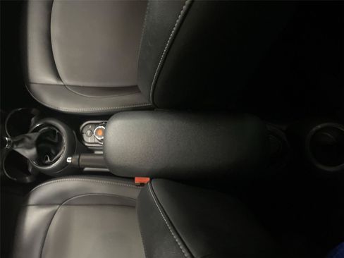 Used 2017 MINI Cooper 2-Door Hardtop FWD image 25