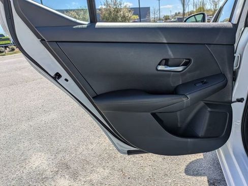 Used 2023 Nissan Sentra SV image 26