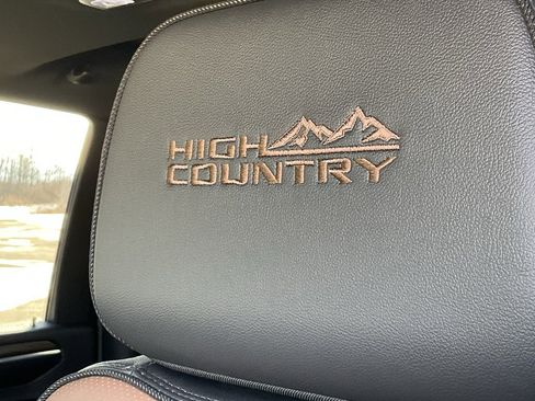 Used 2024 Chevrolet Silverado 2500 High Country image 22