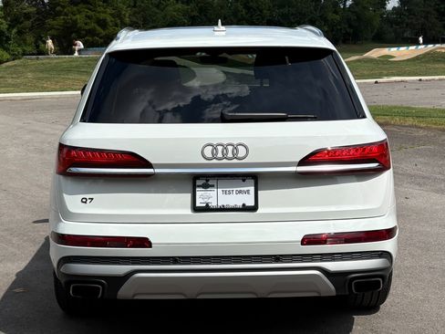 Used 2025 Audi Q7 3.0T Premium w/ Convenience Package AWD/4WD image 5