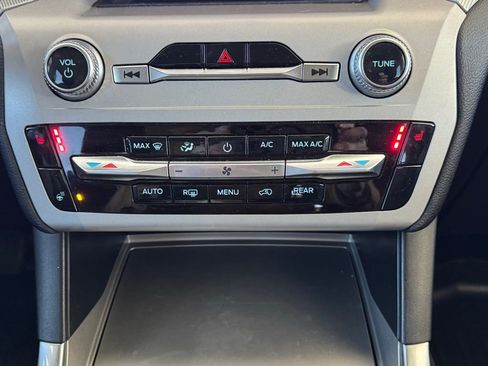 Used 2023 Ford Explorer XLT w/ Equipment Group 202A image 32