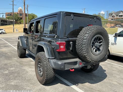 Used 2022 Jeep Wrangler Unlimited Rubicon w/ Xtreme Recon 35" Tire Package AWD/4WD image 5