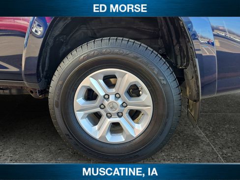 Used 2021 Toyota 4Runner SR5 Premium w/ Moonroof Package image 10