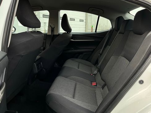 Used 2025 Toyota Camry LE image 11