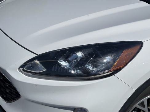 Used 2020 Ford Escape SEL FWD image 5