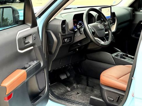 Used 2023 Ford Bronco Sport Heritage Limited image 8