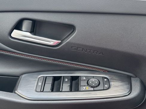 New 2026 Nissan Sentra SR w/ Floor Mat Package FWD image 12