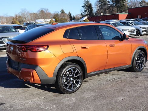 Used 2025 BMW X2 xDrive28i w/ Premium Package image 5