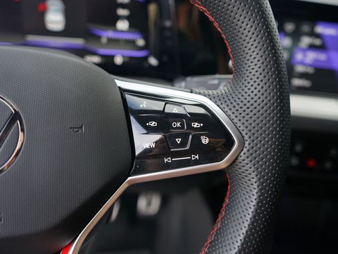 Used 2023 Volkswagen GTI 40th Anniversary Edition image 26