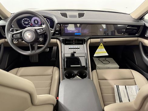 New 2025 Porsche Panamera image 17