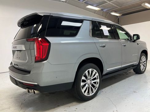 Used 2024 GMC Yukon Denali w/ Denali Reserve Package AWD/4WD image 9