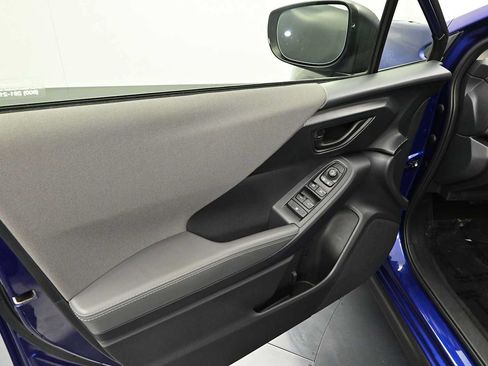 Used 2024 Subaru Crosstrek 2.0i Premium AWD/4WD image 6