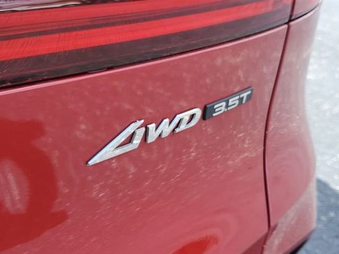 Used 2022 Genesis GV70 3.5T Sport AWD/4WD image 7