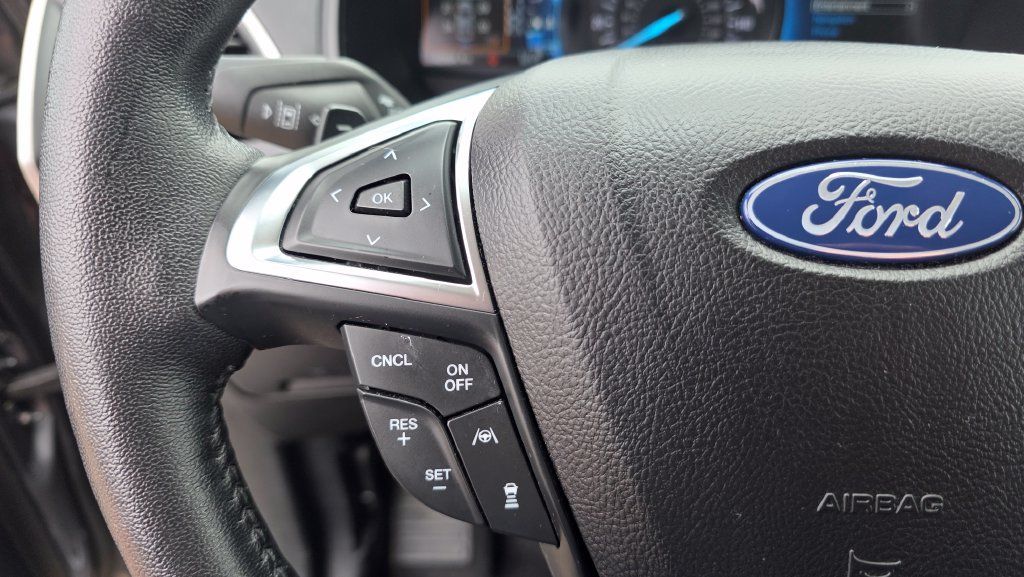 Used 2022 Ford Edge SEL w/ Convenience Package AWD/4WD image 16