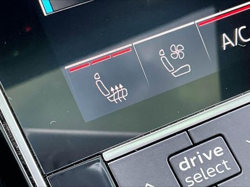 Used 2021 Audi Q7 2.0T Premium Plus w/ Executive Package image 34