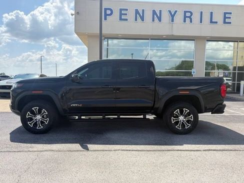 Used 2023 GMC Canyon AT4 w/ AT4 Premium Package AWD/4WD image 8