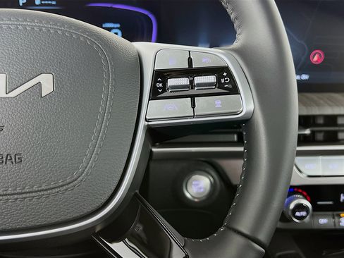 New 2025 Kia Telluride EX w/ EX Captain's Chair Package image 16