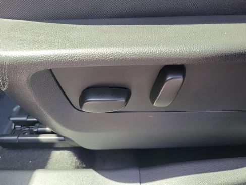 Used 2023 Buick Envision Avenir FWD image 15