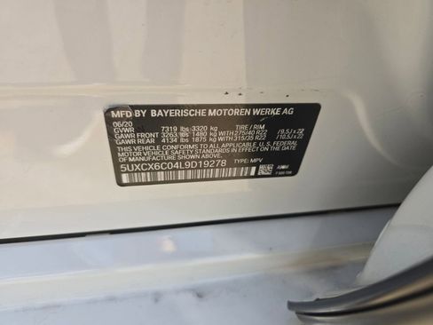 Used 2020 BMW X7 M50i image 16