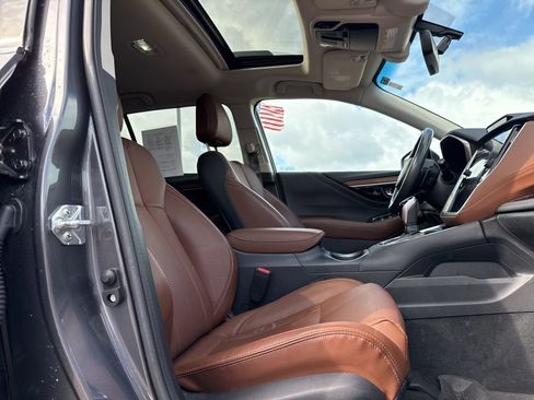 Used 2022 Subaru Outback Touring image 5