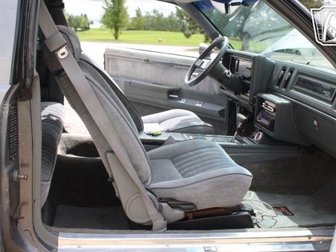 Used 1987 Buick Regal Coupe RWD image 16