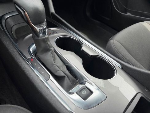 Used 2025 Chevrolet Malibu LT FWD image 22