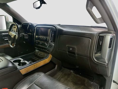 Used 2017 Chevrolet Silverado 1500 LTZ w/ LTZ Plus Package AWD/4WD image 29