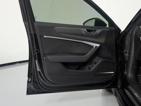 Used 2025 Audi RS 6 performance AWD/4WD image 10