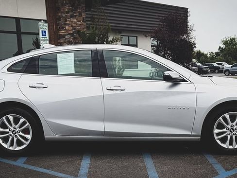 Used 2018 Chevrolet Malibu LT w/ LPO, Convenience Package 2 FWD image 12