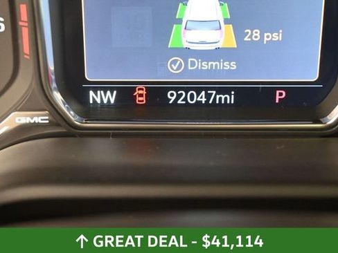 Used 2021 GMC Yukon Denali w/ Denali Premium Package AWD/4WD image 40