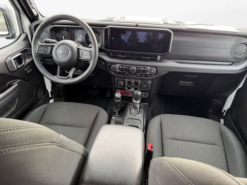 Used 2025 Jeep Wrangler Unlimited Rubicon 4xe w/ Safety Group image 10