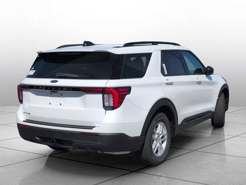 New 2026 Ford Explorer Active RWD image 14
