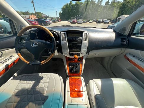 Used 2005 Lexus RX 330 FWD image 14