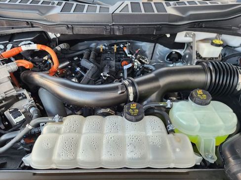 Used 2024 Ford F150 XLT w/ Mobile Office Package image 29