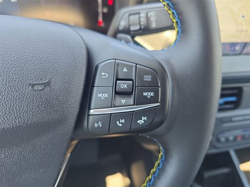 New 2025 Ford Maverick Lobo image 25