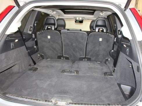 Used 2024 Volvo XC90 B5 Core w/ Climate Package AWD/4WD image 29