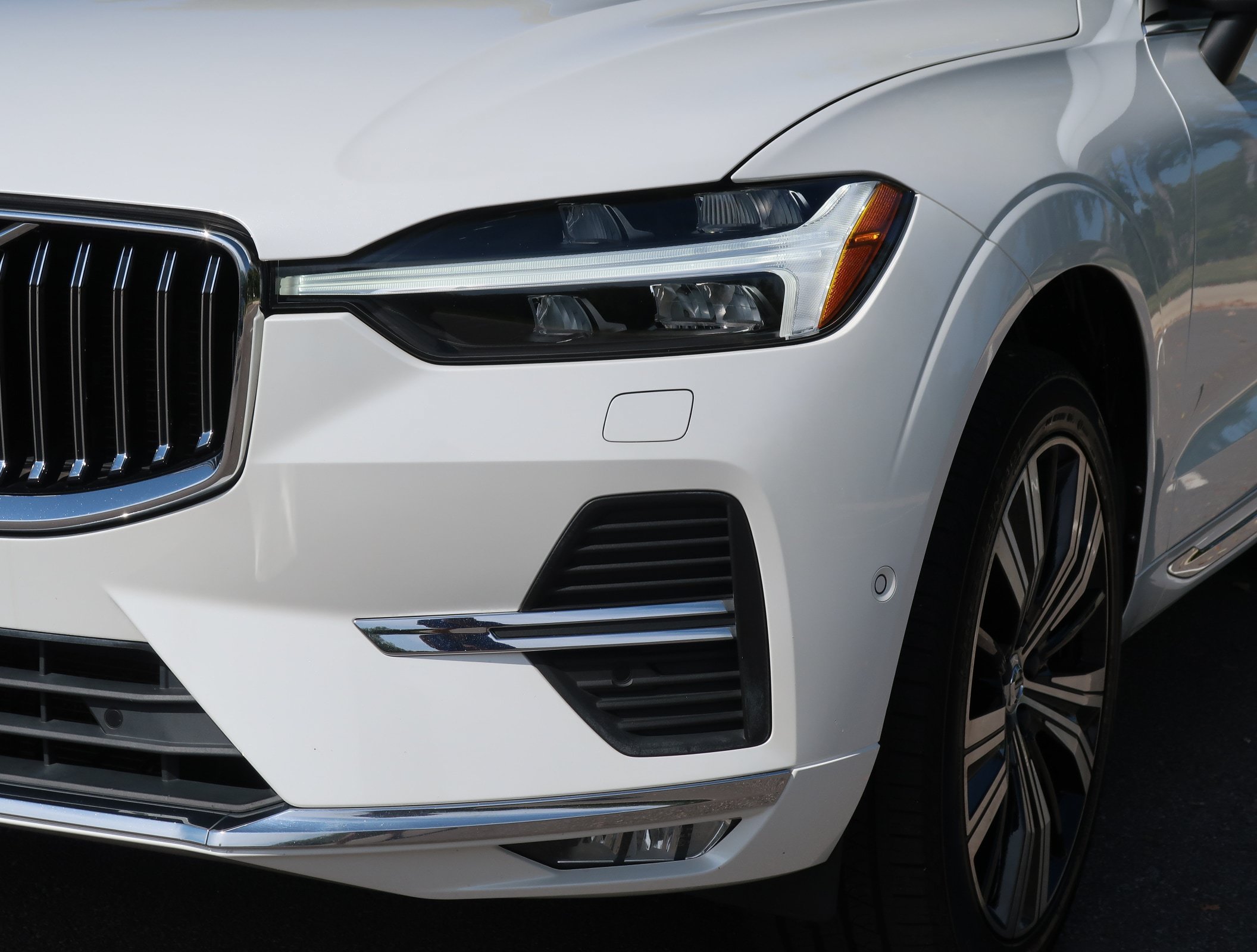 Used 2022 Volvo XC60 B6 Inscription w/ Advanced Package AWD/4WD image 4