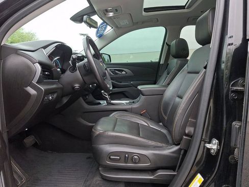 Used 2021 Chevrolet Traverse Premier w/ Redline Edition AWD/4WD image 17