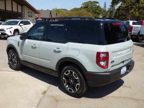 Used 2023 Ford Bronco Sport Outer Banks w/ Tech Package AWD/4WD image 5