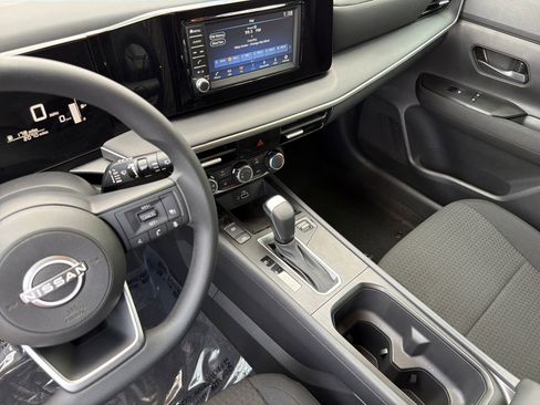 Certified 2025 Nissan Kicks S AWD/4WD image 20