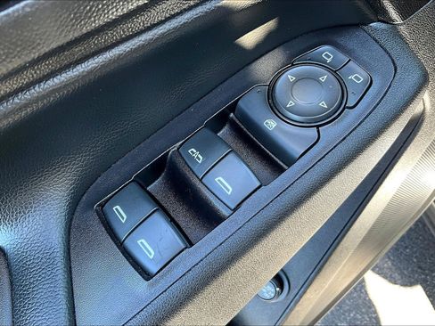 Used 2019 Chevrolet Equinox LT w/ Sun & Navigation Package FWD image 36
