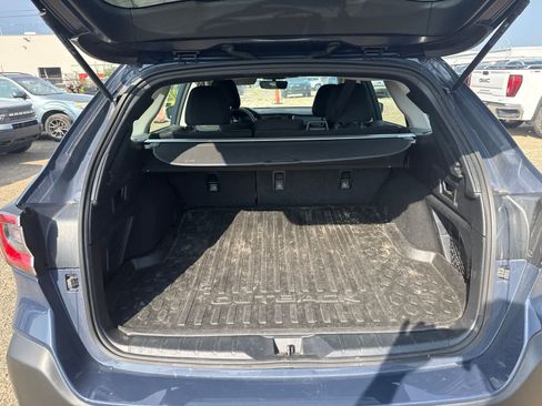 Used 2025 Subaru Outback AWD/4WD image 14