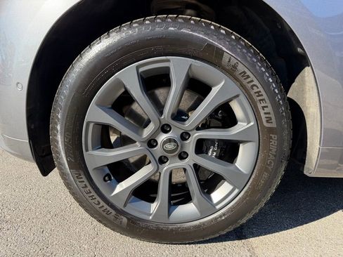 Used 2024 Land Rover Range Rover Sport Dynamic SE AWD/4WD image 8