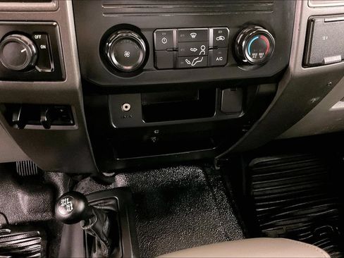 Used 2019 Ford F350 XL AWD/4WD image 13
