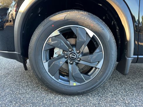 New 2026 Nissan Rogue SV w/ SV Premium Package image 11